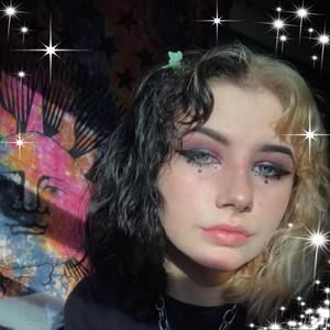 Meet your Posher, Bella